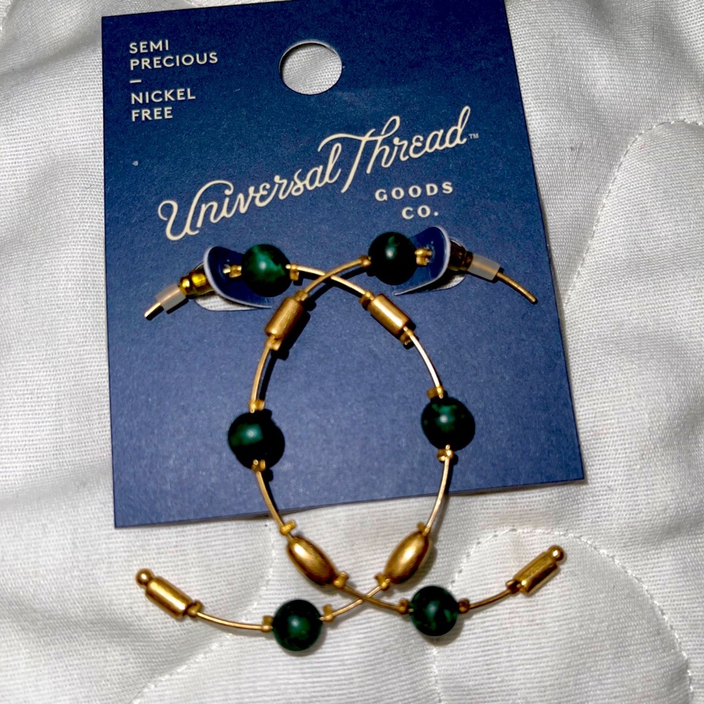 🐠 1 Pair of Nickel Free earrings Semi Prec…